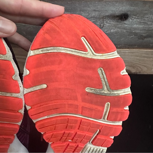 Brooks Adrenaline GTS 19 Running Sneakers Women's 9 M Black Purple Athleisure - Picture 8 of 10